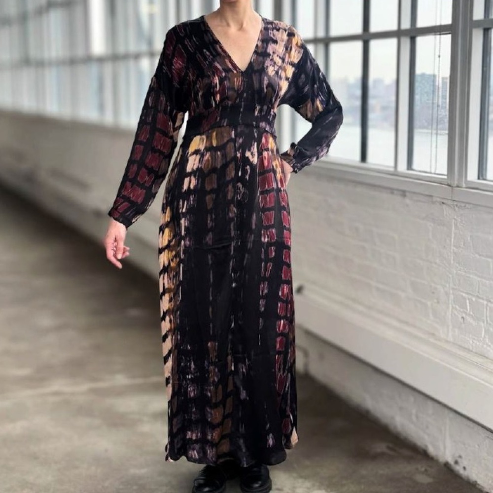 Raag Long Sleeve V Neck Dress